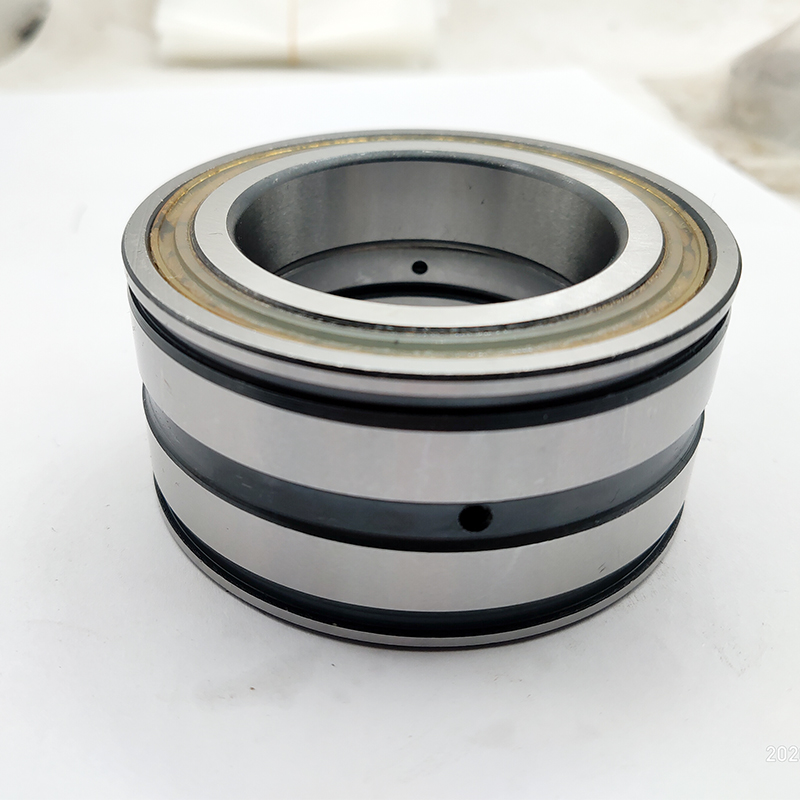 双列密封满装圆柱滚子轴承NNF SL045020 5022 5024 5S026 5028 PP