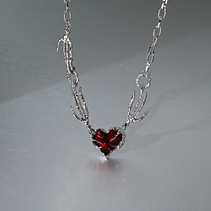 朋克个性暗红爱心吊坠颈链夸张锁骨链鬼爪个性暗黑小众设计项链女