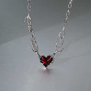 朋克个性暗红爱心吊坠颈链夸张锁骨链鬼爪个性暗黑小众设计项链女