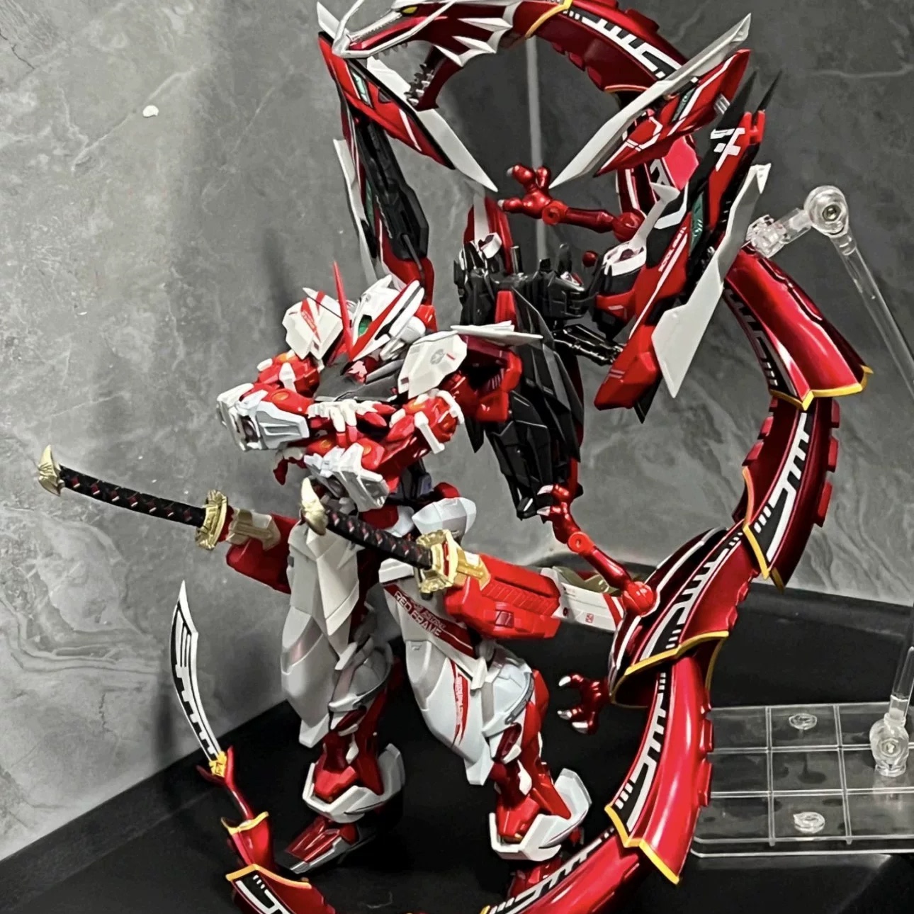 万代适用乐达模型拼装红异端强袭自由独角兽动漫机甲手办玩具男孩