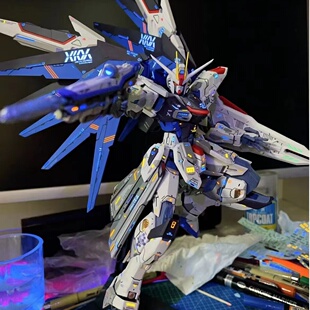 万代适用模型MG强袭自由光翼蓝红异端独角兽命运拼装机甲高达手办