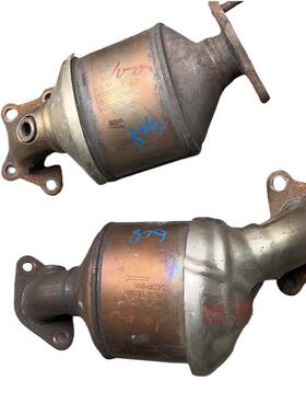 适用别克商务GL83.0L三元催化器2410432424104323拆车件