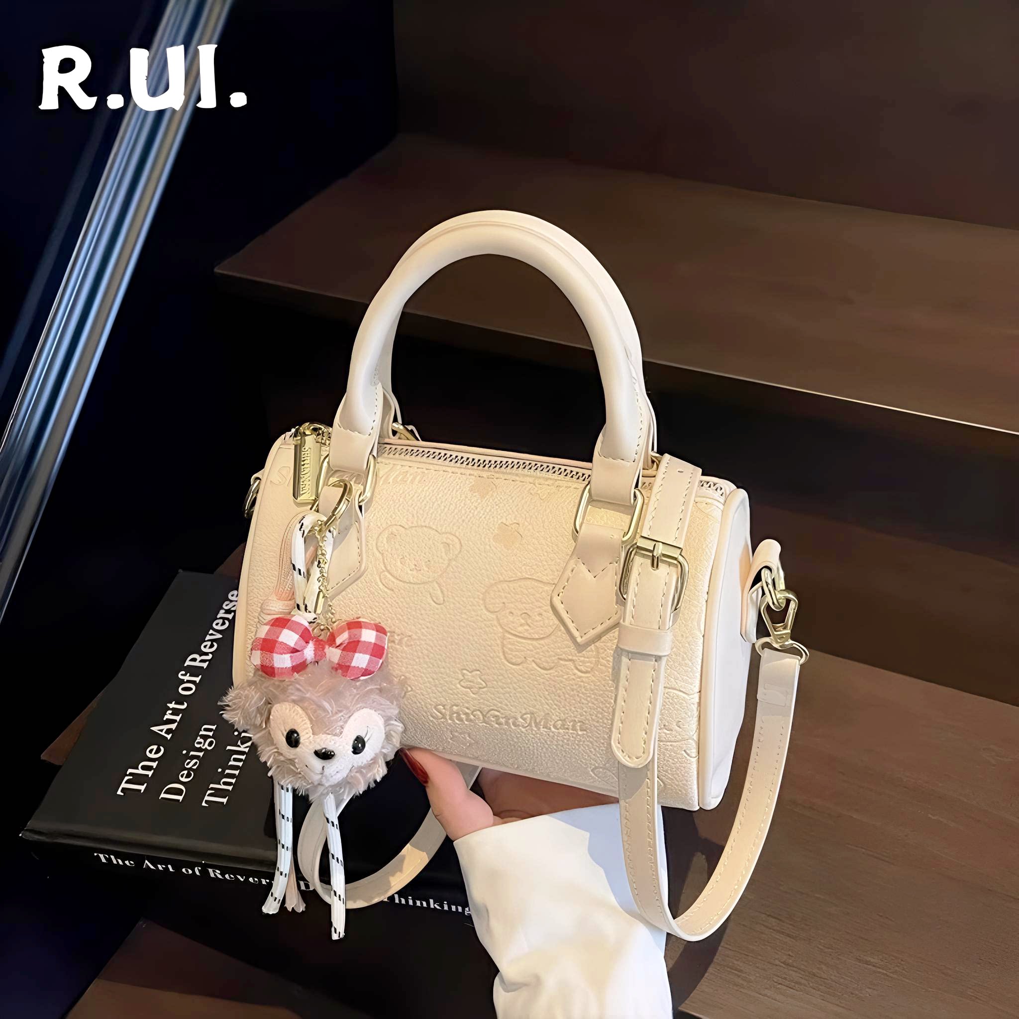 高级质感小众休闲枕头包女百搭2026手提斜挎包日韩风撞色波士顿包