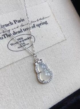 新中式蝴蝶结葫芦项链女款国潮时尚清新甜美仿玉髓吊坠锁骨链礼物