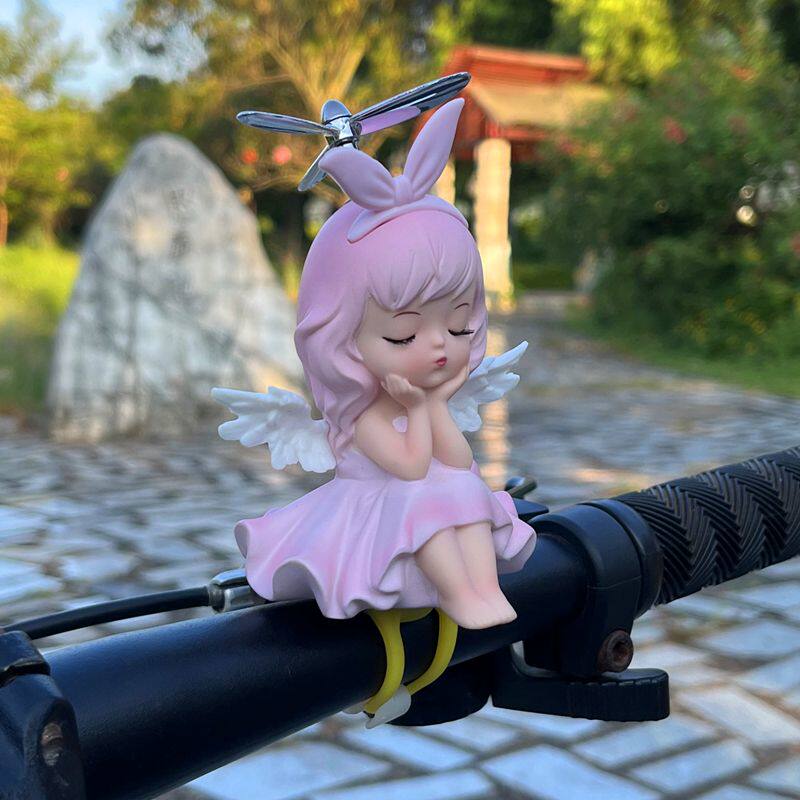机车电瓶车自行车车载摆件美少女手办电动车可爱装饰挂件