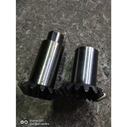 机床配件北京铣床配件X63W/53K铣床螺旋伞D齿轮Z18/L85/632*8/Z16