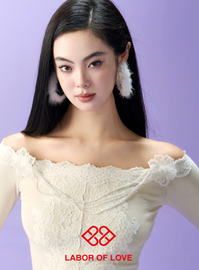 Labor of Love 舒芙蕾 原创设计黄油奶白蕾丝立体花一字肩上衣