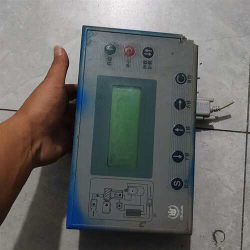可维修空压机 屏  MAM200（B）件，，通电议价