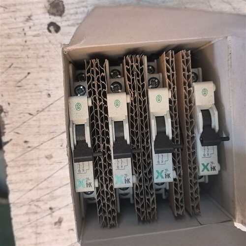 可维修Moeller辅助触点ZP-IHK 6A 250V AC 5议价