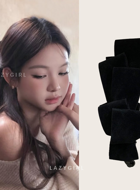 高级又日常~丝绒香蕉夹jennie款