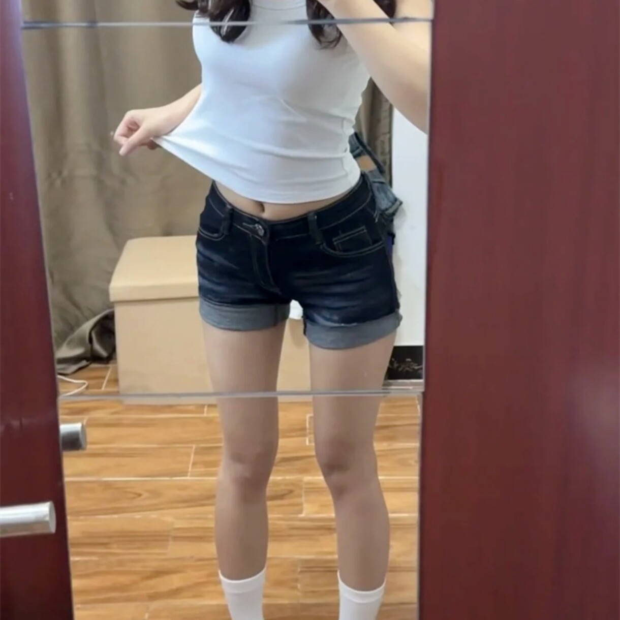 小个子辣妹高腰显瘦牛仔超短裤女夏季新款深蓝色设计感卷边热裤子