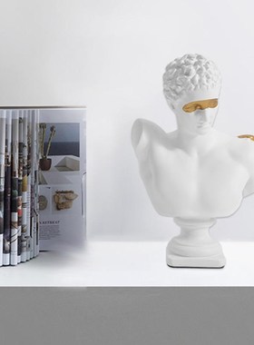 新品北欧家居轻奢狄安娜v树脂雕塑创意家居橱窗艺术装饰摆件