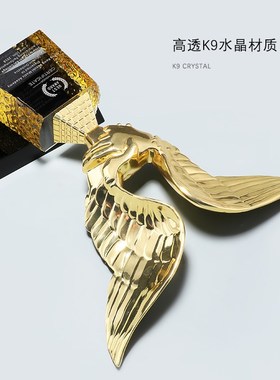 翅膀握手金属奖杯水晶定制精y诚合作纪念品制作腾飞刻字众志成城