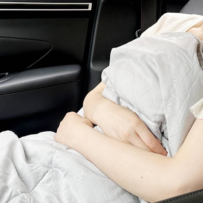别克汽车内车载专用抱枕被子两y用毛毯小枕头二合一折叠高档空调