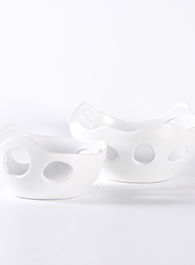 现代简约a家居陶瓷白色镂空方形摆件插花器样板间客厅餐桌果盘装