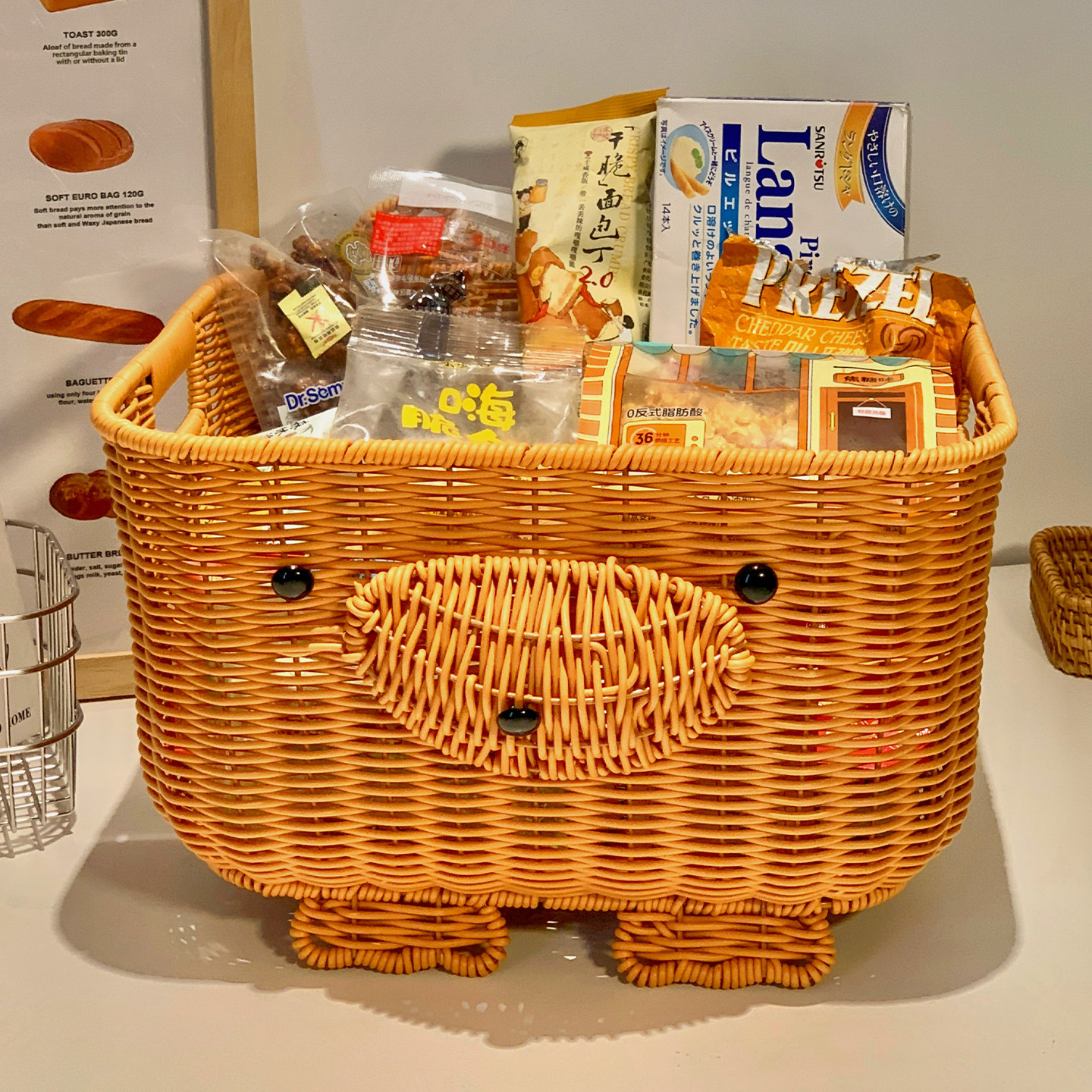 可爱小熊彷藤编收纳篮家用大容量桌面零食玩具杂物整理盒编织篮子