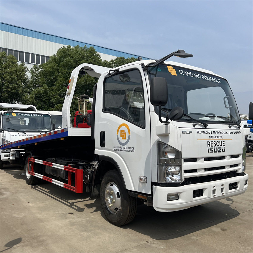 程力集团五十铃蓝牌一拖二清障车