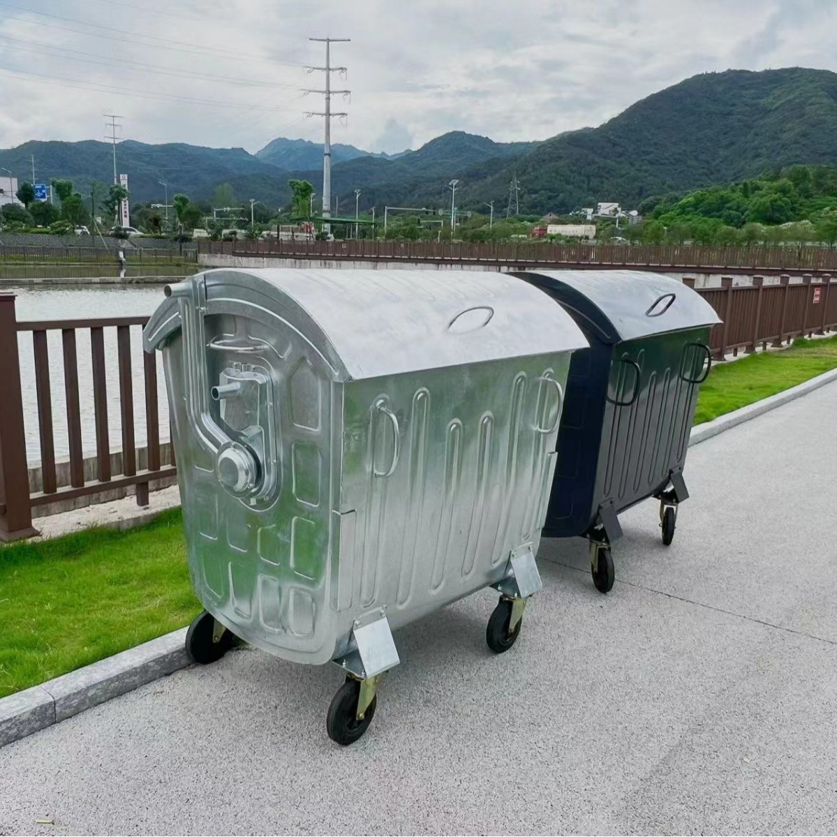 1100升外贸冷热镀锌四轮金属垃圾桶挂车垃圾箱热浸镀锌圆顶660L