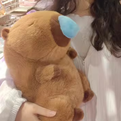 最近好火的鼻涕熊只要一顿外卖钱