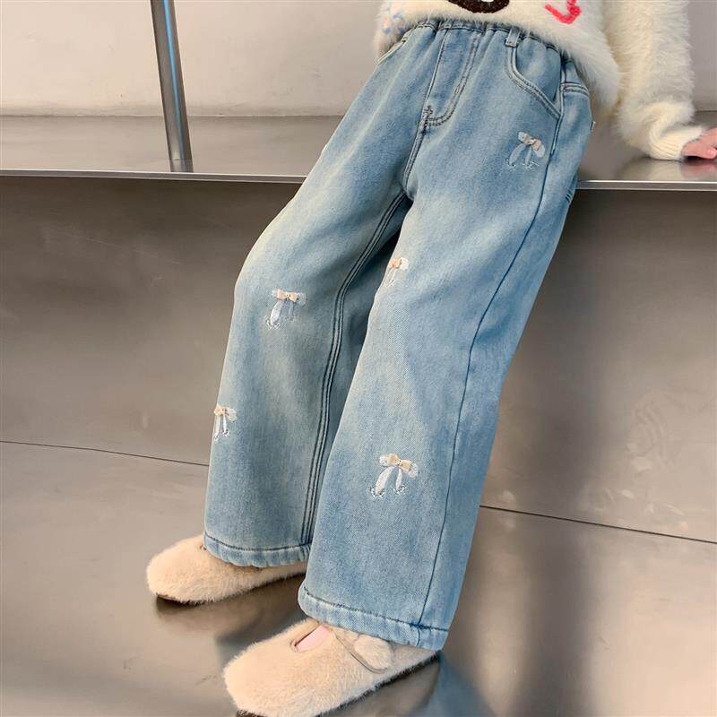 女童秋装牛仔裤2025新款儿童女孩秋冬加绒加厚蝴蝶结宽松休闲裤子