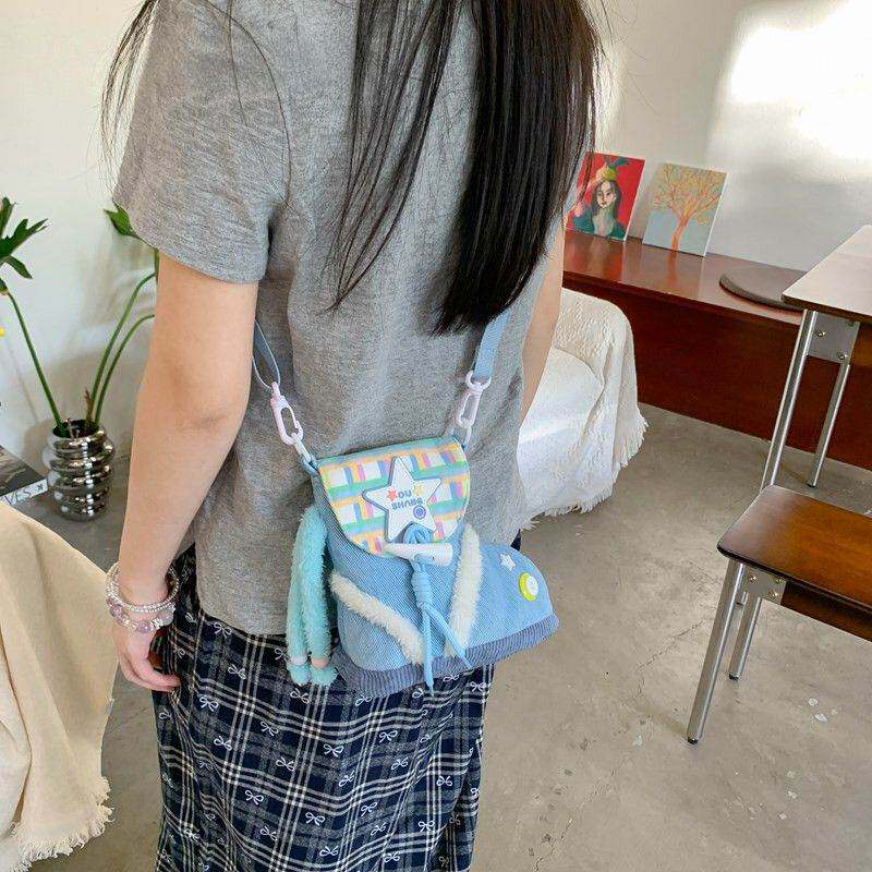 秋冬搞怪毛呢斜挎手机包新款可爱红色圣诞包包女生节日礼物