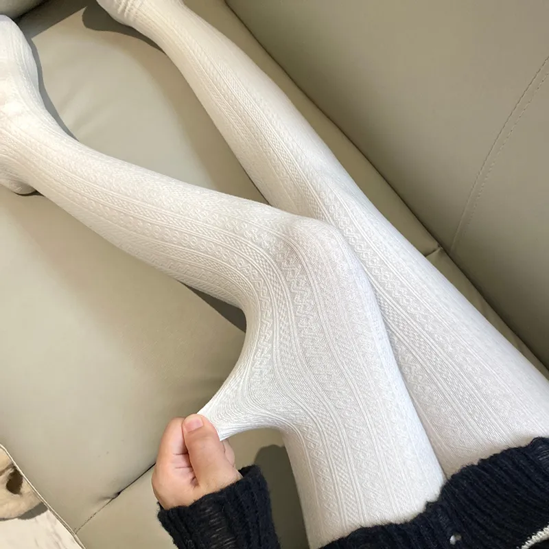 洛丽塔日系奶白色麻花加厚打底裤