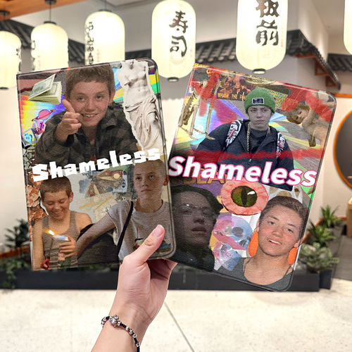 内壳软硅胶材质，四角防摔