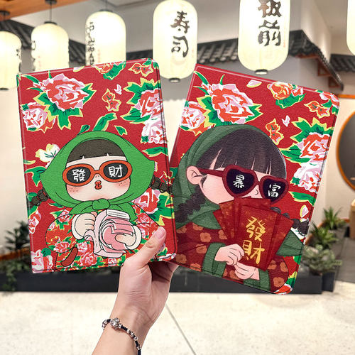 内壳软硅胶材质，四角防摔