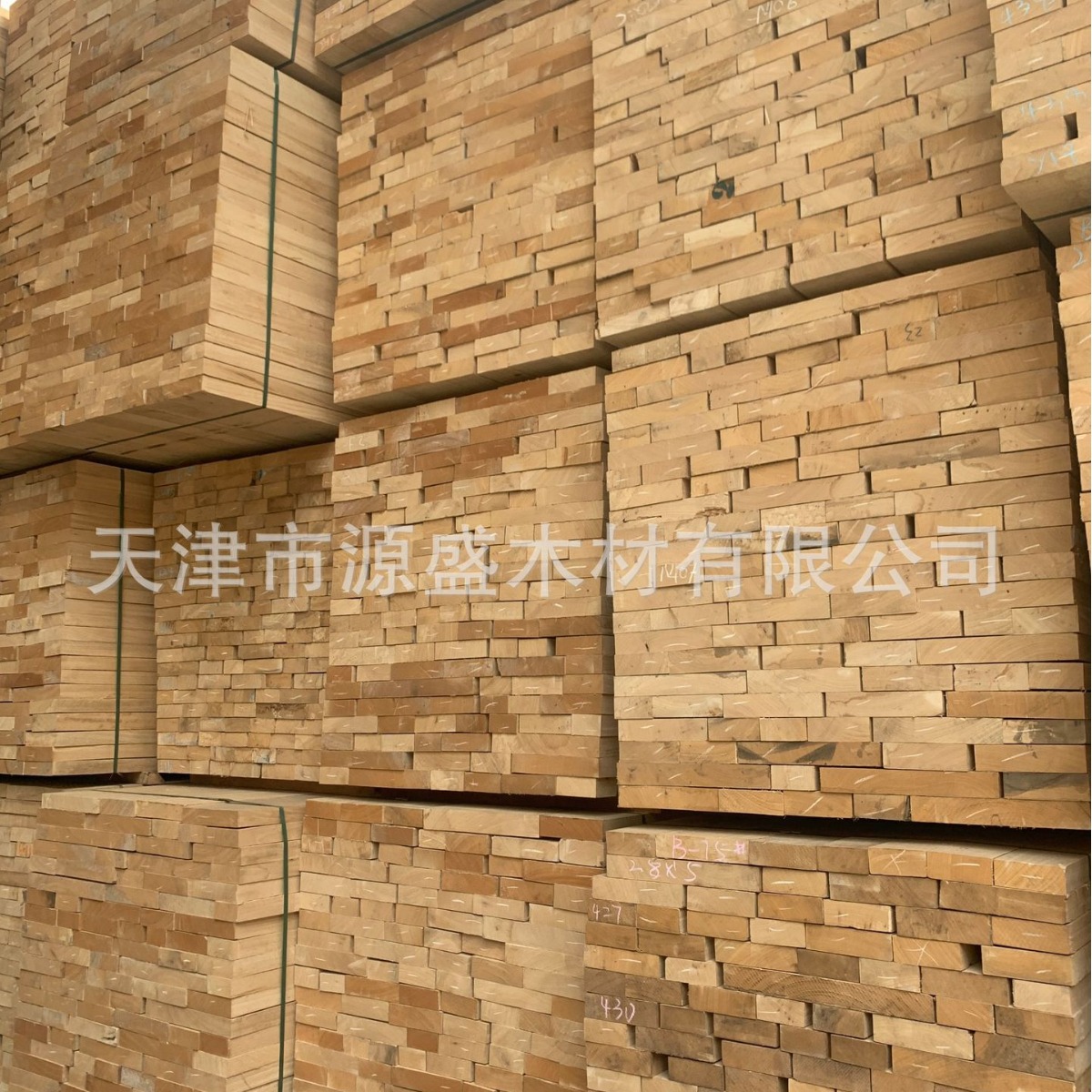 供应非洲白木阿尤斯艾尤斯印尼实木烘干木材白木板