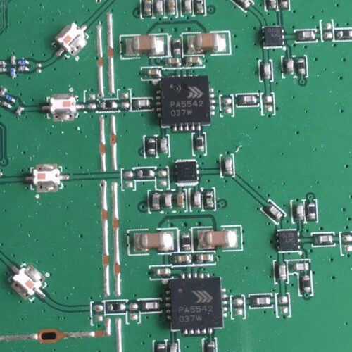 RFPA5542TR13 丝印PA5542 封装QFN20 射频放大器芯片