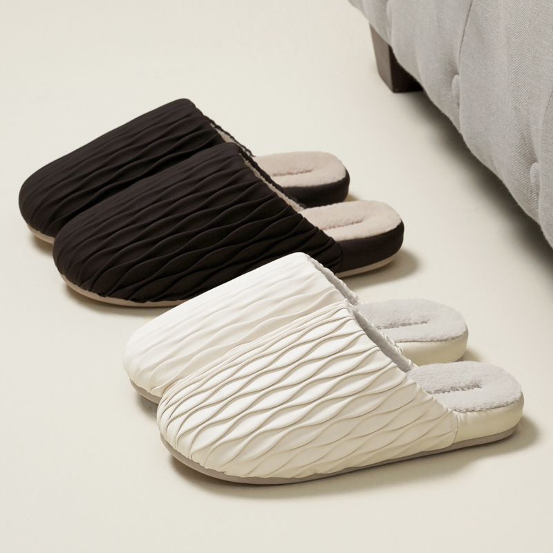 防水褶皱棉拖鞋女秋冬季2024新款保暖加绒室内PU皮情侣居家拖鞋冬