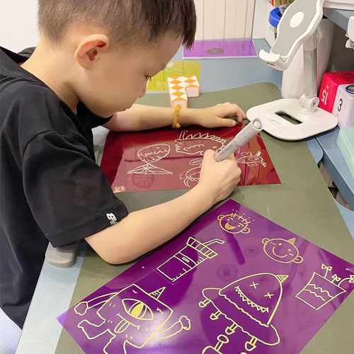 彩色玻璃纸手工幼儿园彩色透明绘画膜透光胶片片材七彩塑料纸A4