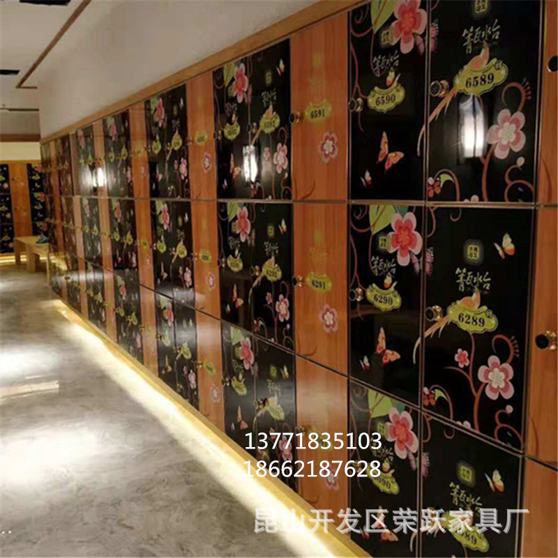 木质更衣柜洗浴中心浴场浴室储物柜酒店宾馆健身房瑜伽馆制换衣柜