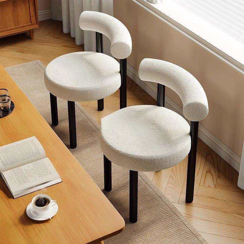 网红化妆女生梳妆奶油现代凳子设计师简约餐椅卧室家用梳妆台椅子