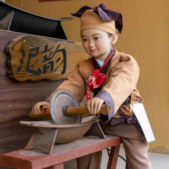 蜡像厂 仿真人物制作 可定 景区工艺品制作