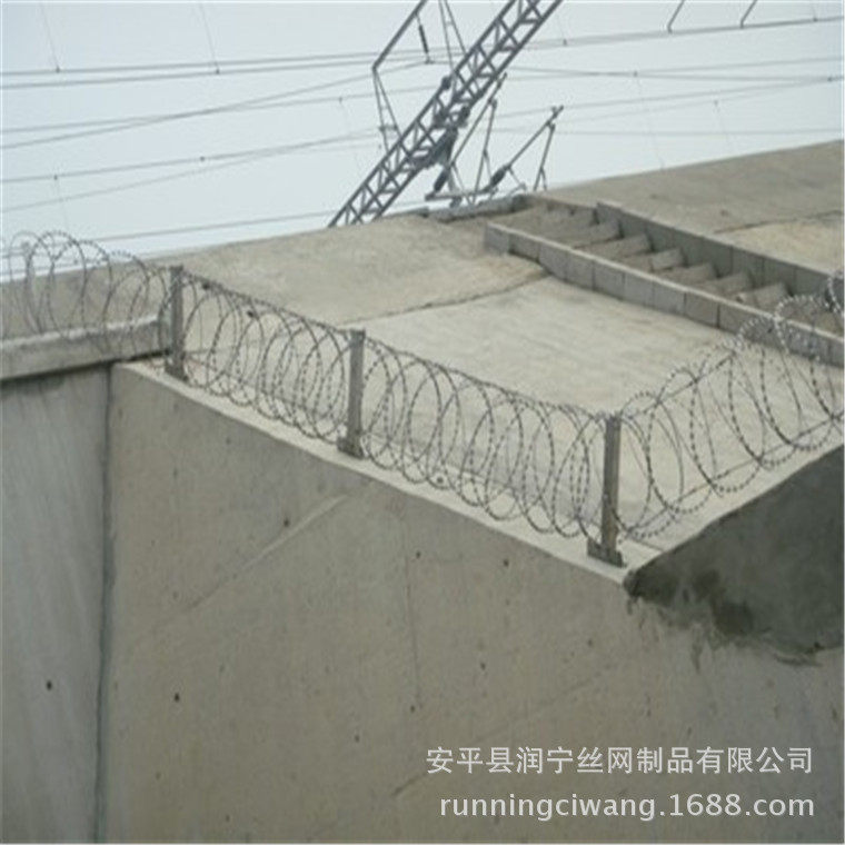 安平刺绳厂家供应刀片刺绳刀片刺网镀锌刺丝防攀爬弹簧