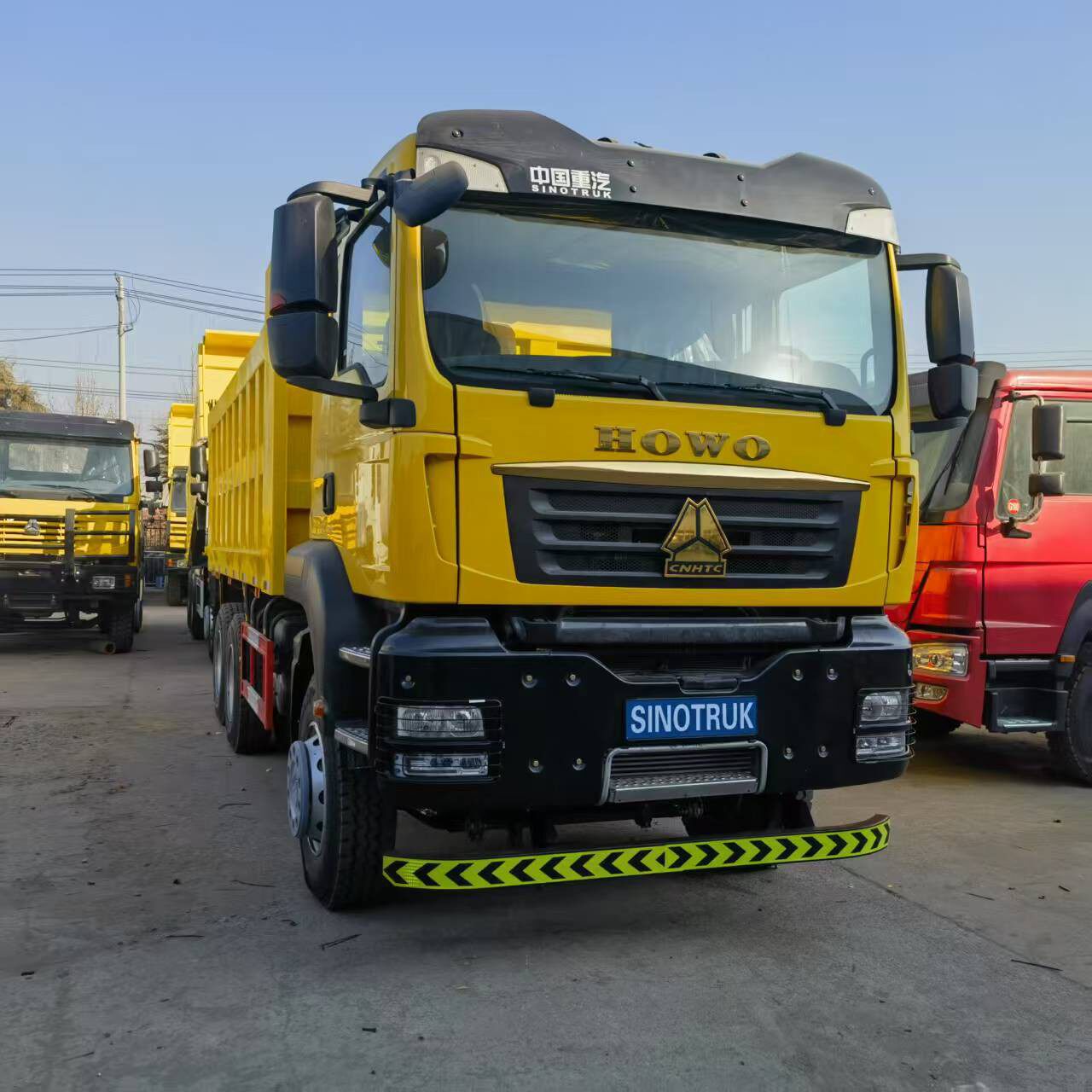 豪沃TX后八轮6X4工程自卸车371/375/400马力;豪沃随车吊