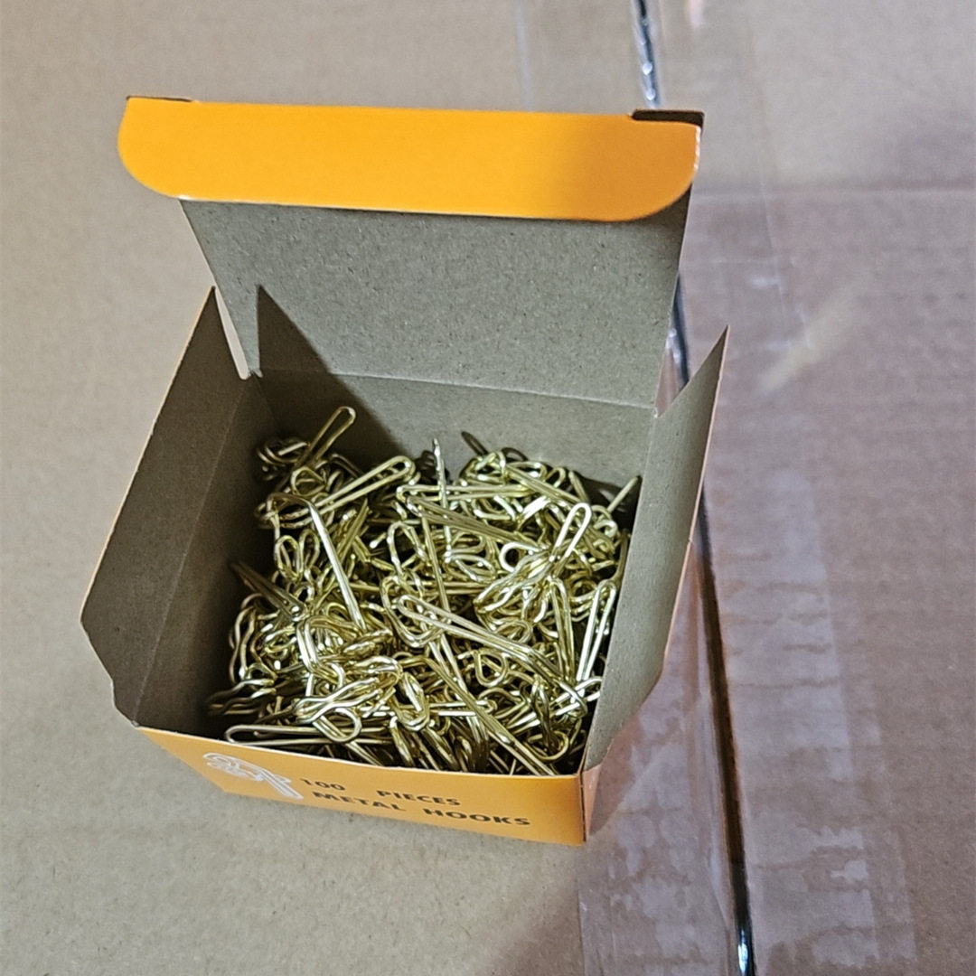 现货供应窗帘蝴蝶钩窗帘挂钩金属布带挂钩