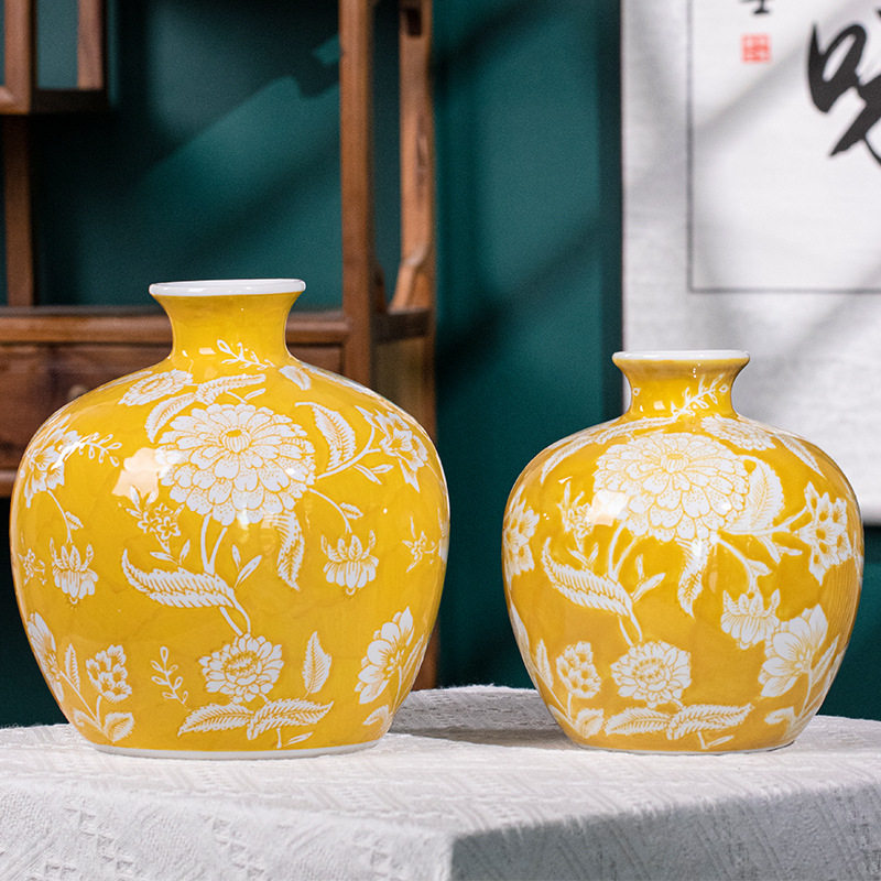 黄色石榴花瓶半手工彩绘釉下彩高温陶瓷装饰摆件玄关酒柜书柜桌面