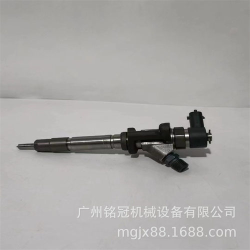三一SY245 SY265 加藤HD820R HD820V  4M50发动机喷油器 挖机配件