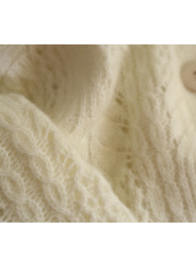 白色镂空小叶片马海毛毛衣 针织开衫