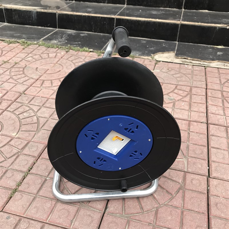 人气推荐电缆线黑色绕线盘卷线盘阻燃塑料绝缘线空盘电线轴盘线器