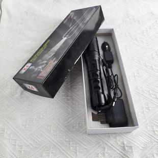 亚马逊外贸强光Led手电筒强光贴身防护爆闪求救破窗X4手电筒钥匙