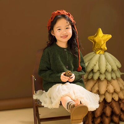 男女童儿童摄影拍摄墨绿色艺术气质针织毛衣开衫外套设计感上衣潮