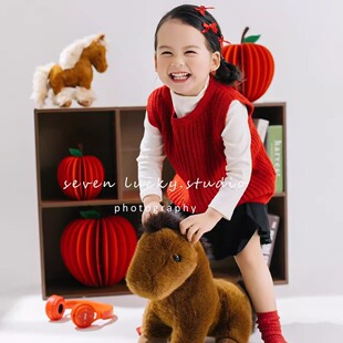 儿童红色毛衣背心男童红色坎肩马甲摄影新年女童洋气针织套头马甲