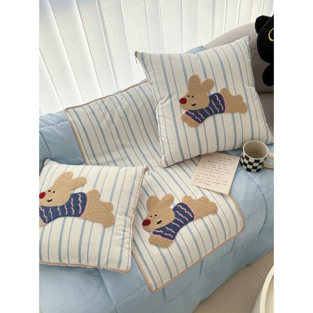 2024新款毛巾绣抱枕被两用折叠靠枕车载办公室午睡枕头毯子二合一