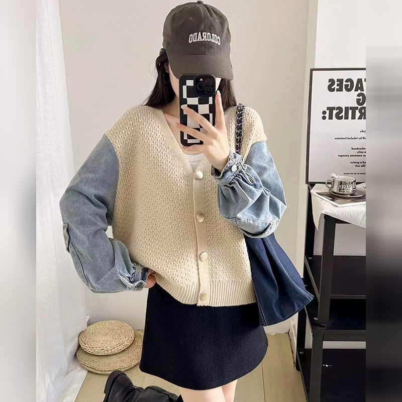 甜酷风牛仔拼接针织开衫