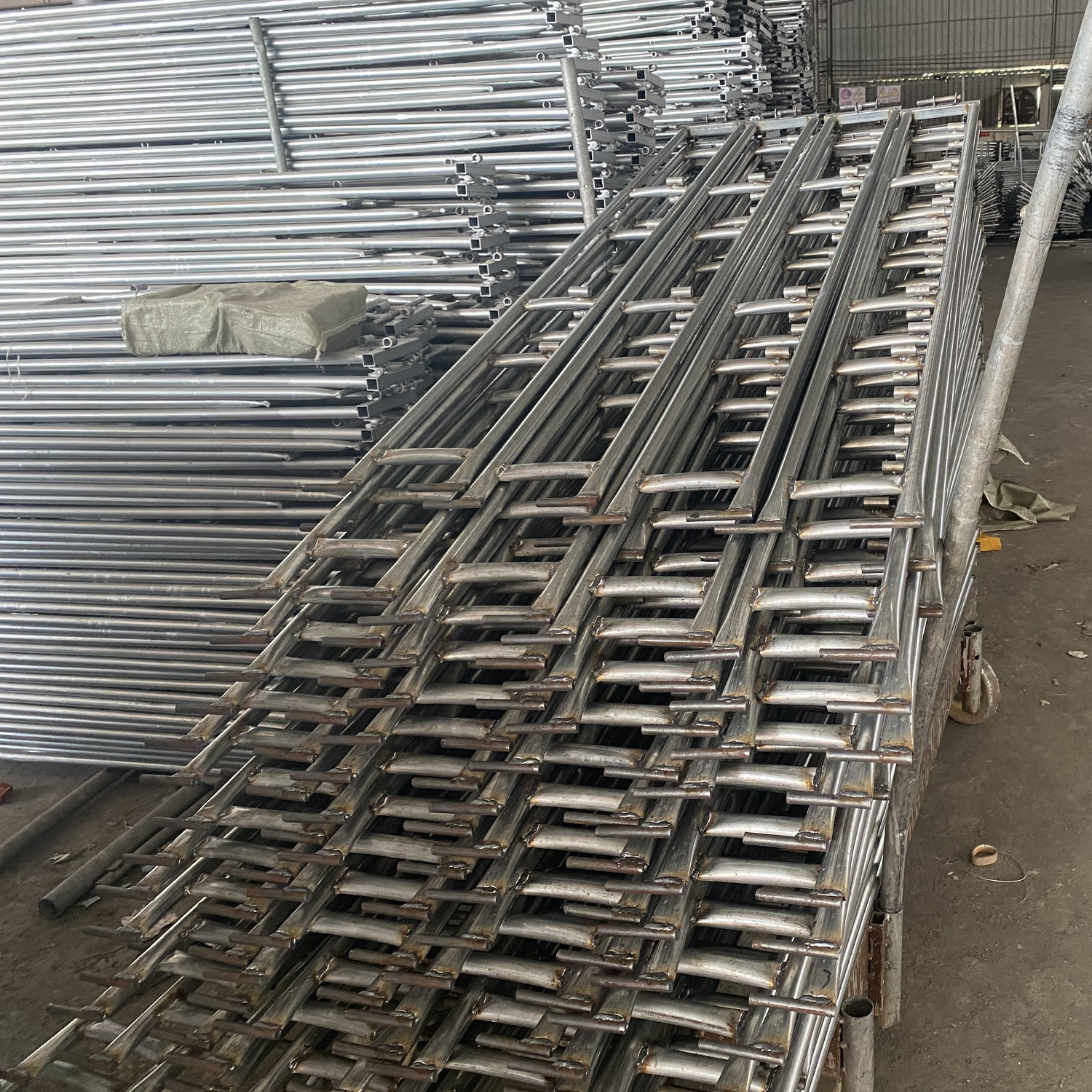 酒席帐篷配件流动帐篷横梁散件热镀锌管脚柱大棚骨架顶布弧形摆摊