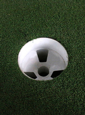 极速Golf Putting Gnreen Backyard Practice Plastic Hole Cup F