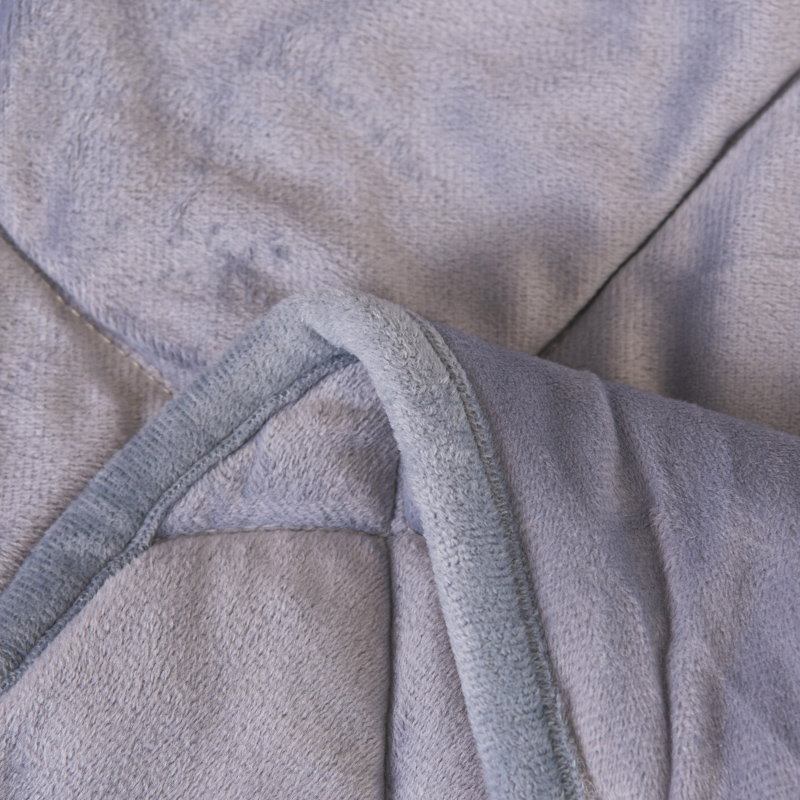 抱枕被子两用多i功能加厚水晶绒夏季办公室午睡靠枕头被车载靠垫